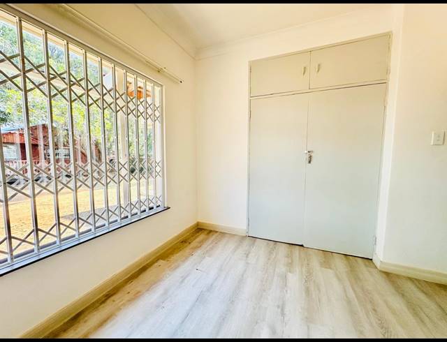 11 BEDROOM HOUSE FOR SALE IN MYNGENOEGEN AH